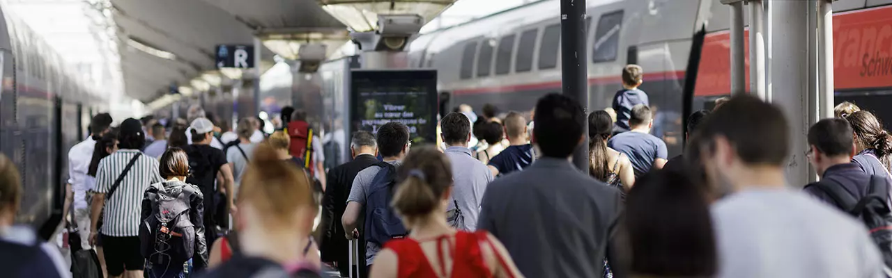 Avec TGV INOUI Espagne SNCF Voyageurs Avec TGV INOUI Espagne SNCF Voyageurs