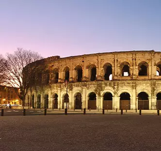Nîmes